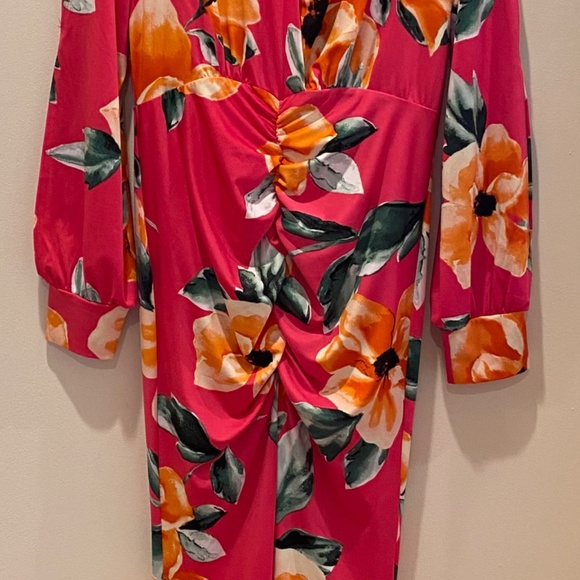 Venus tropical pink dress with cold shoulders - Picture 5 of 7